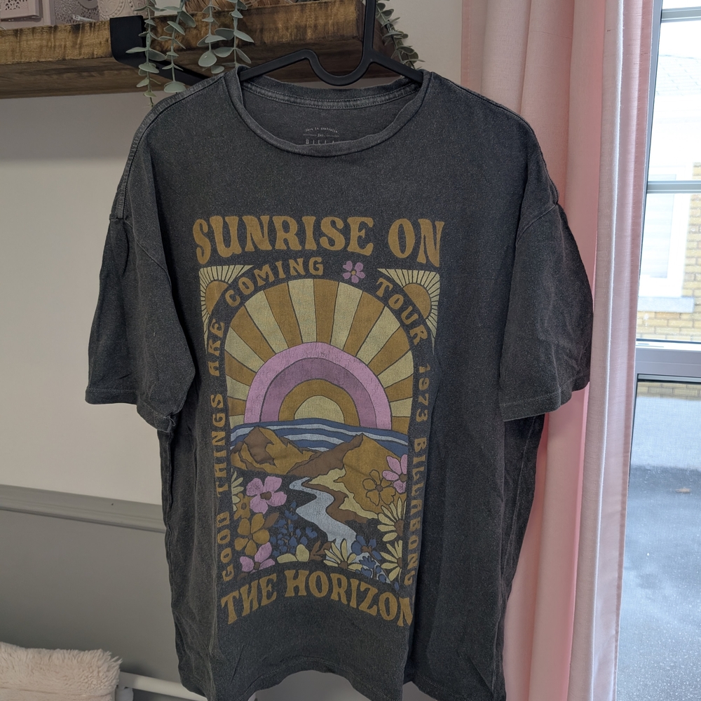Sunrise On The Horizon Graphic T-Shirt